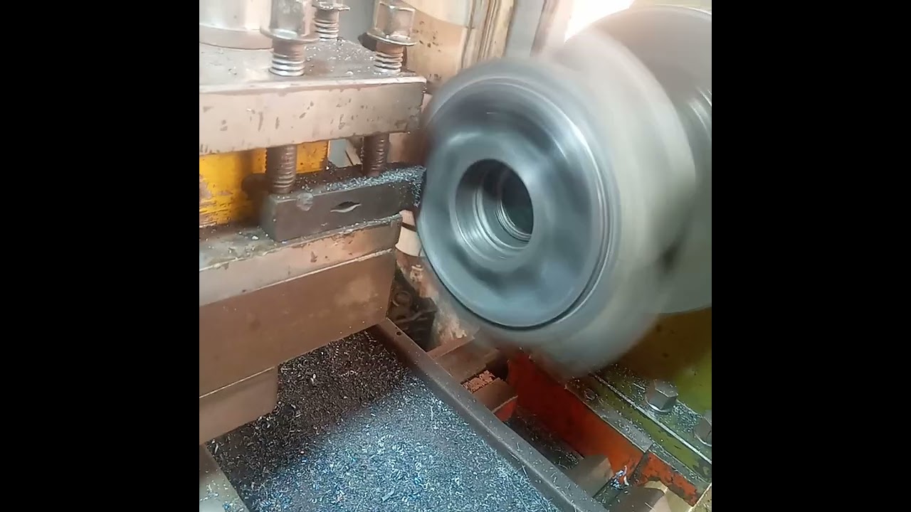 Hyduralic 9 piston pump body damage repair On  lathe machine