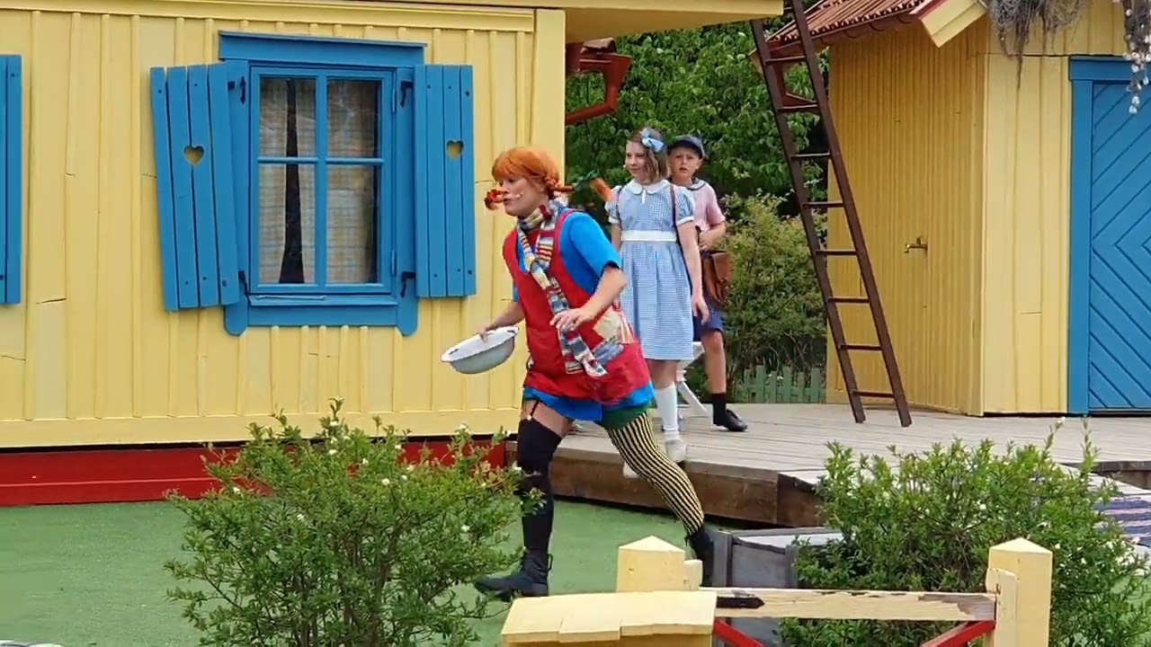 Pippi Langstrumpf zieht in die Villa Kunterbunt ein
