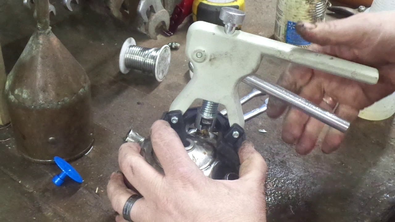 Camp Wounded Dog Workshop using Eastwood dent puller on a font