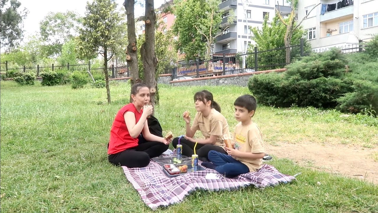 PİKNİĞE BERABER HAZIRLANALIM😊ÇOCUKLARLA PİKNİĞE GİTTİK🥰TEDİ'yi GEZDİK😊HAVUÇLU TAVUK KIZARTMASI👍