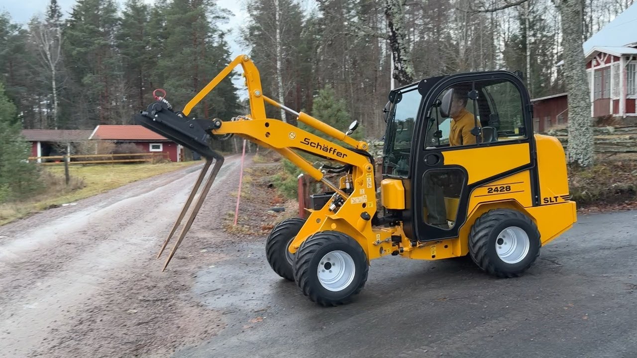 Köp Kompaktlastare Schäffer 2428 SLT på Klaravik