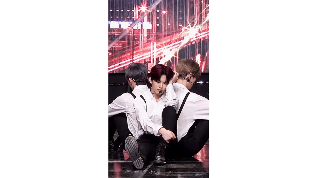 베리베리 계현 'Hold me tight' (VERIVERY GYEHYEON) | 201015 엠카운트다운 직캠