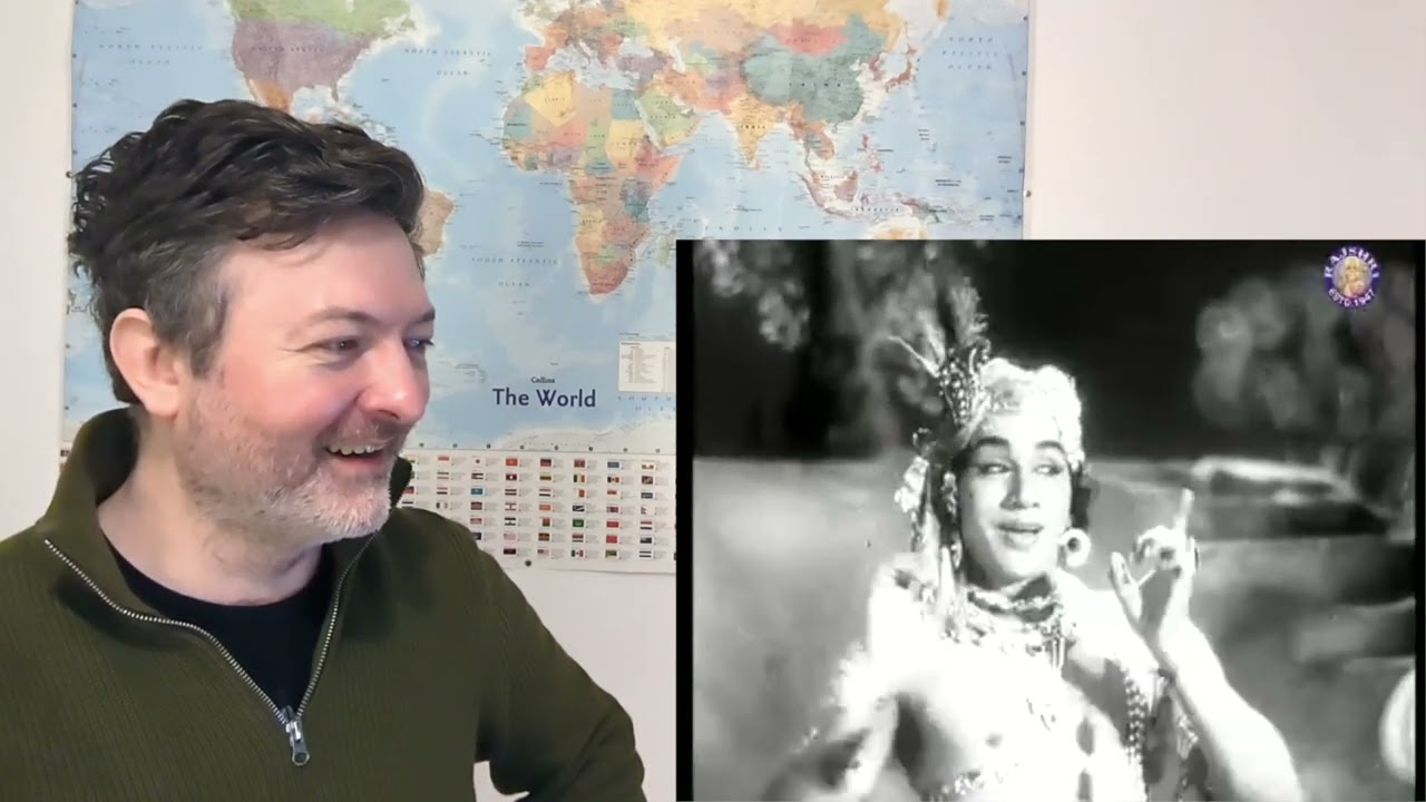 A Brit 🇬🇧 Reacts to Bollywood 🇮🇳 - 'AA BHI JA RASIYA' from PHOOLON KI SEJ
