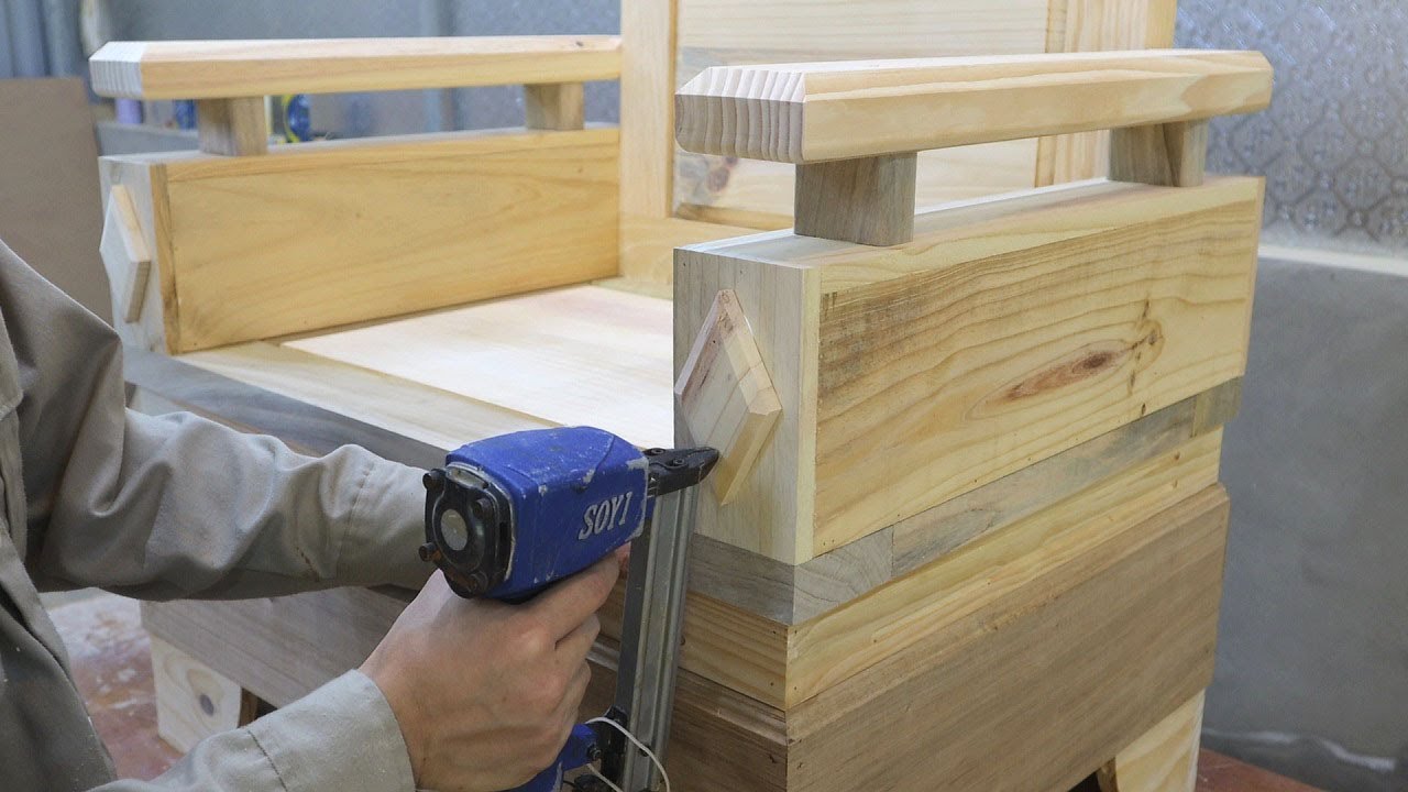 Best Woodworking Projects For Beginners // Wooden Living Room Box Chair Simple Furniture Woodworking