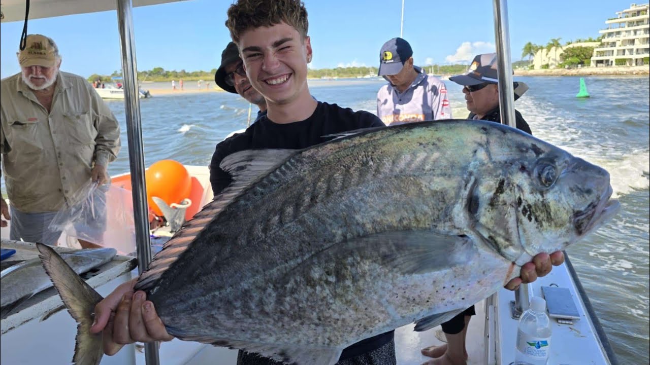 Fishing Offshore Noosa On Bluewater Charters Catch And Cook