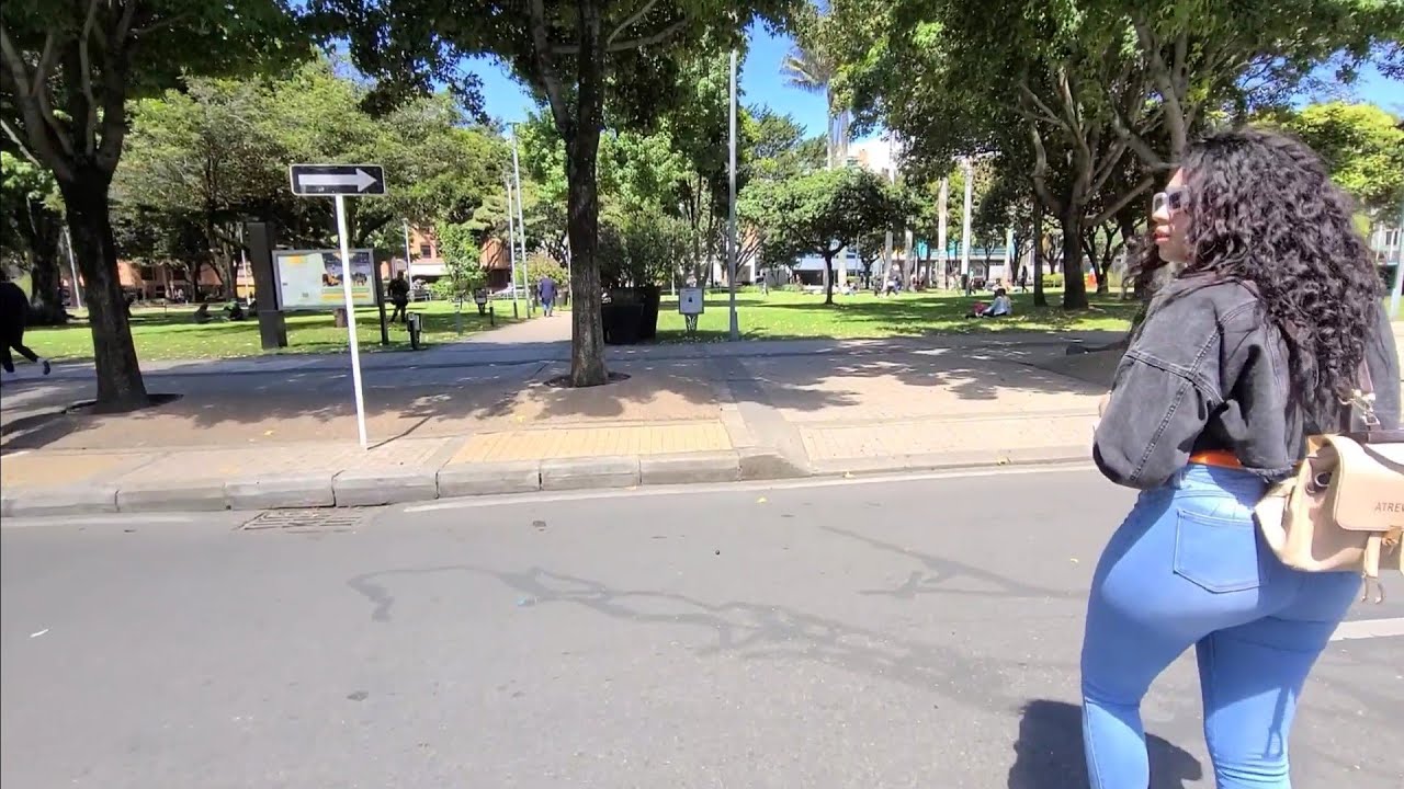 the safest, richest part of Bogota, colombia 🇨🇴 parque93 (park93),chico,Chapinero, walkthrough, tips