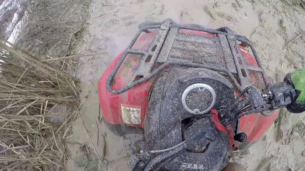 2009 Can Am Outlander 500 Playing In The Mudd Hole