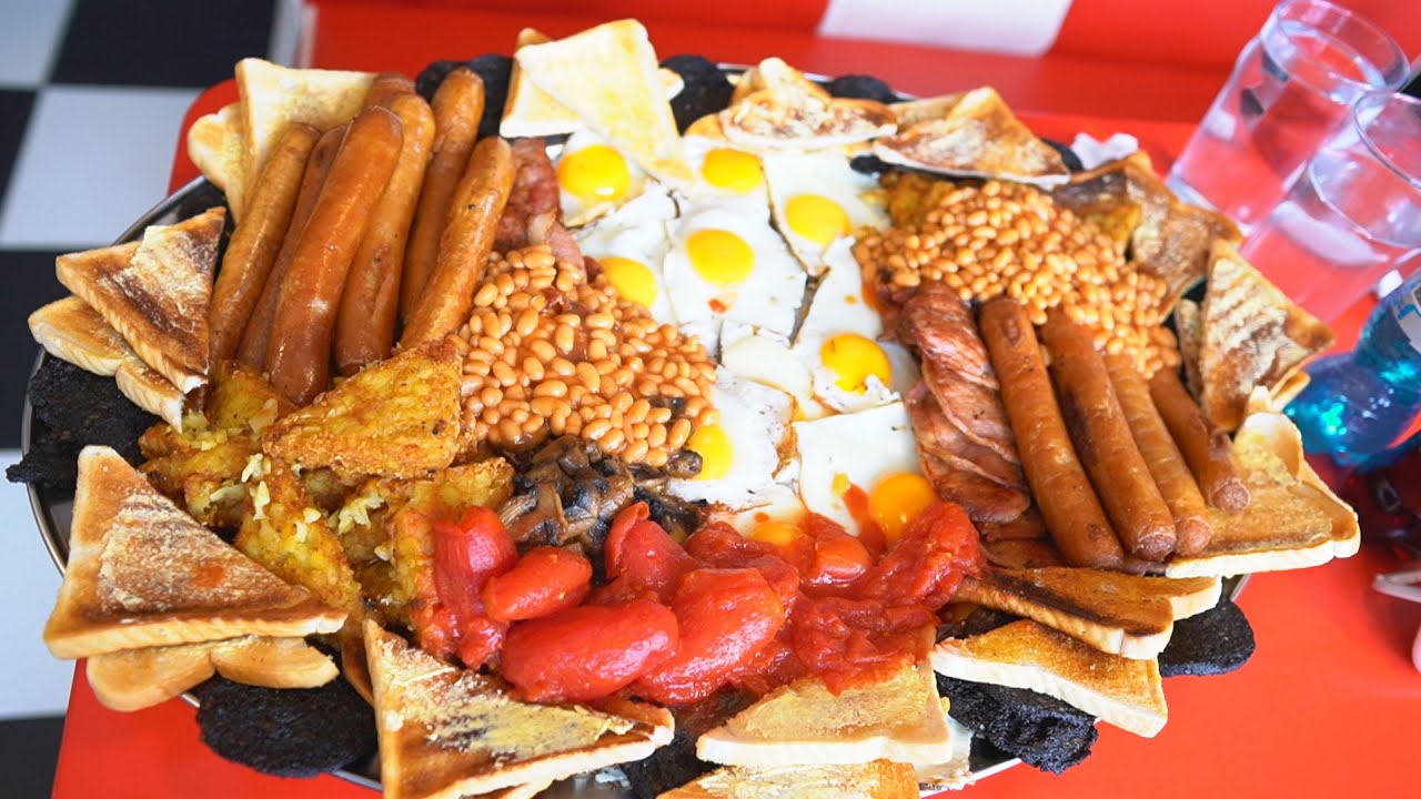 THE WORLD'S BIGGEST FULL ENGLISH BREAKFAST CHALLENGE! | 17,000 CALORIES! | IMPOSSIBLE??