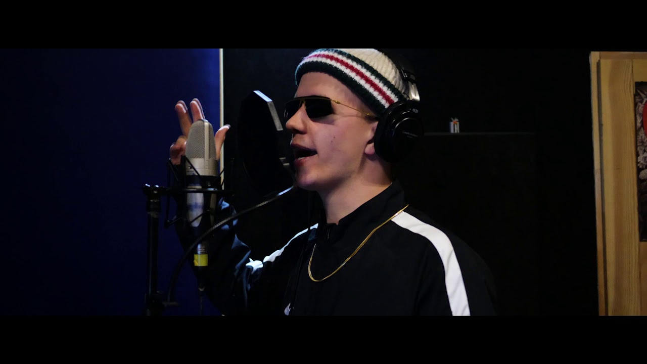 FLORAL BUGS - #HOT16CHALLENGE2 (PROD. 4MONEY)