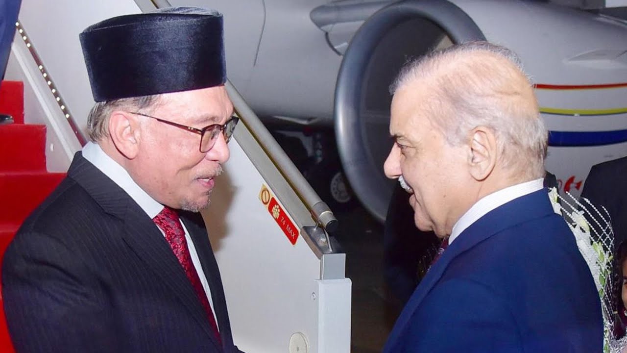 Malaysian PM arrives in Pakistan on three day official visit