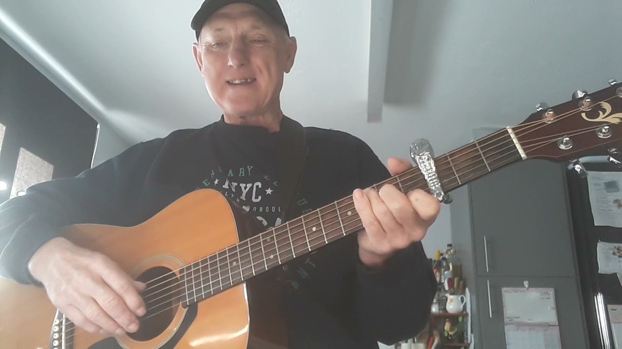Gypsy,    Fleetwood Mac,  how to play for the acoustic Guitar,