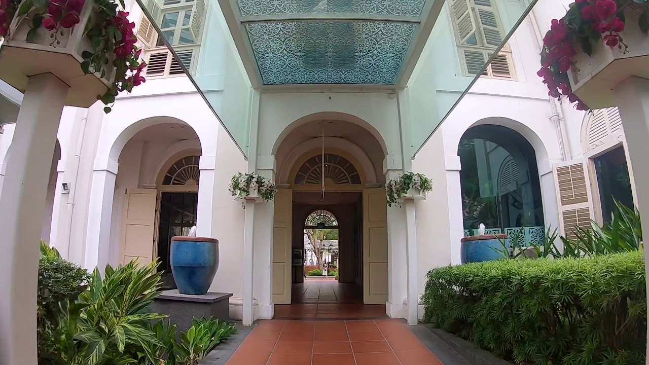 Restaurant and cafe at CHIJMES