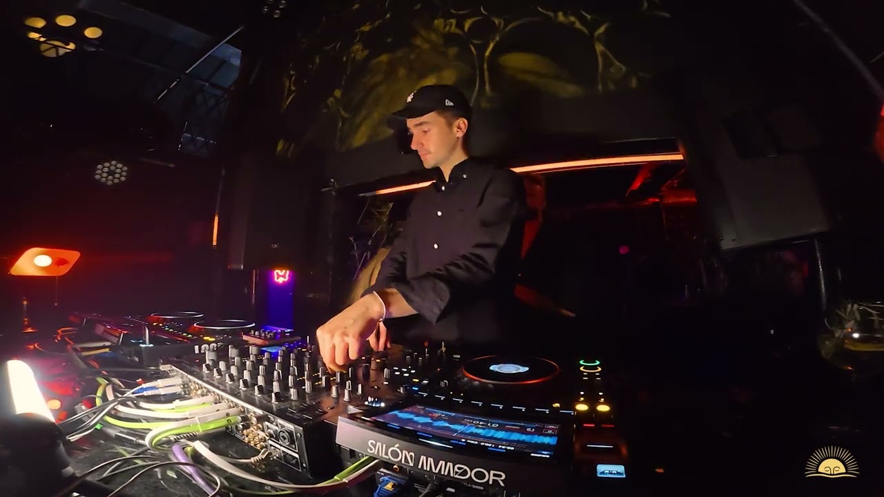 Afro House Mix in Medellin Colombia by David Mackay (MoBlack, Dennis Cruz, Adam Ten)