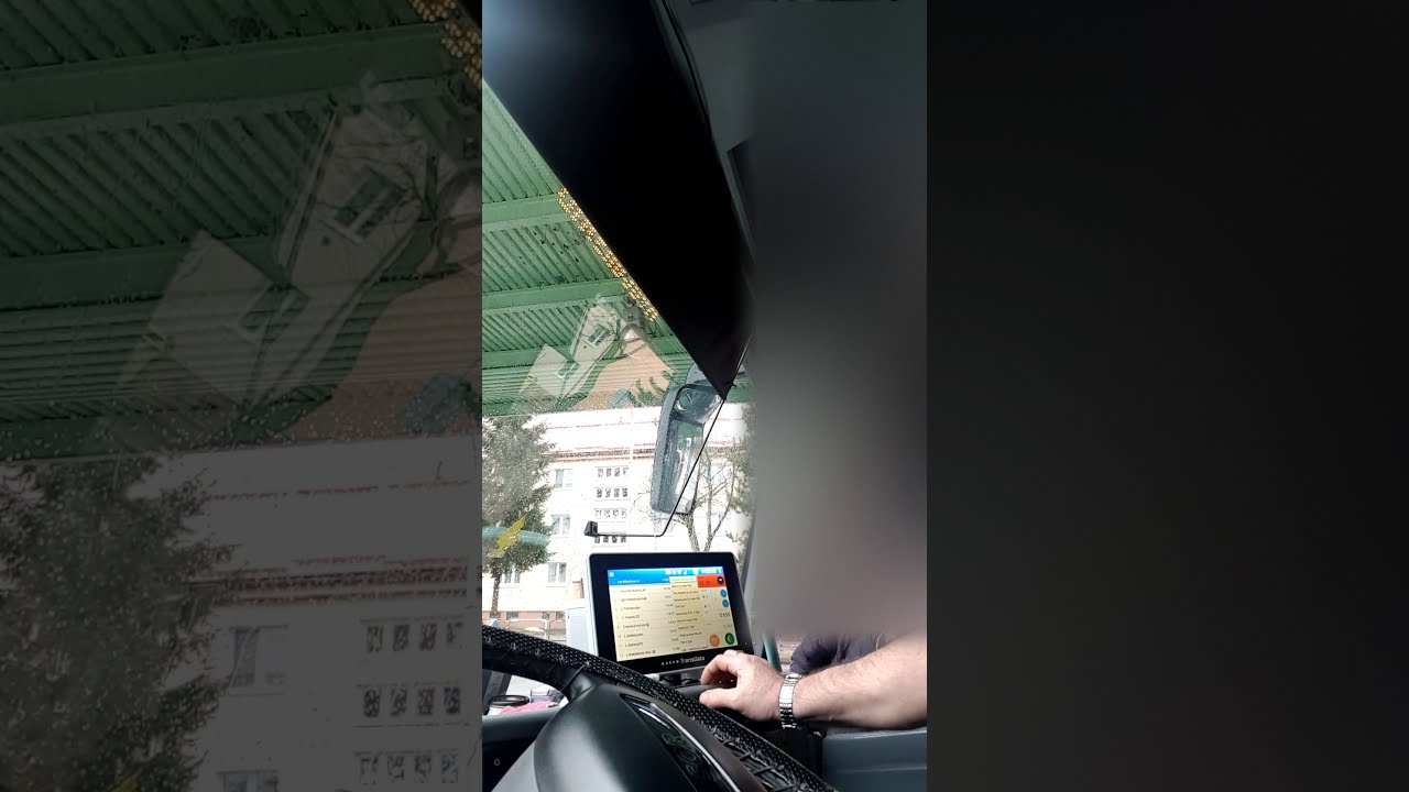 Sor C 10,5 palubná jednotka Vesna pri výdaji cestovných lístkov.