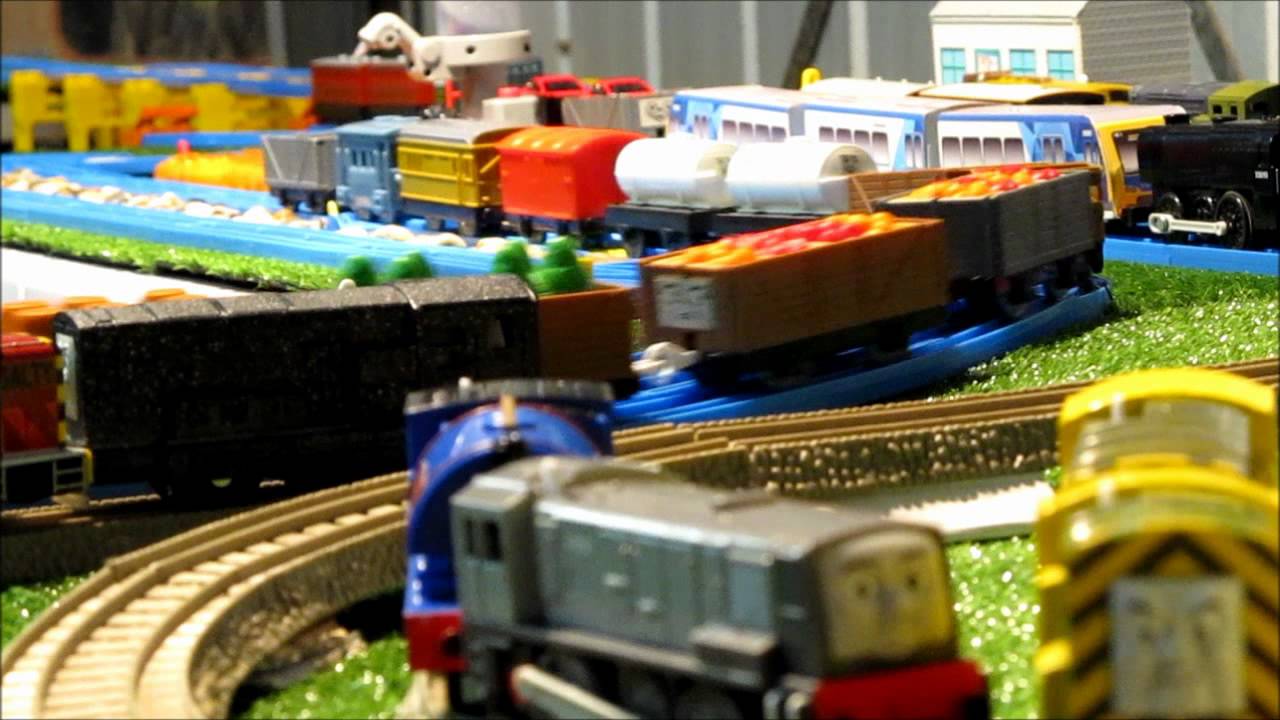 Trackmaster RC Thomas test run and demonstration after repair.