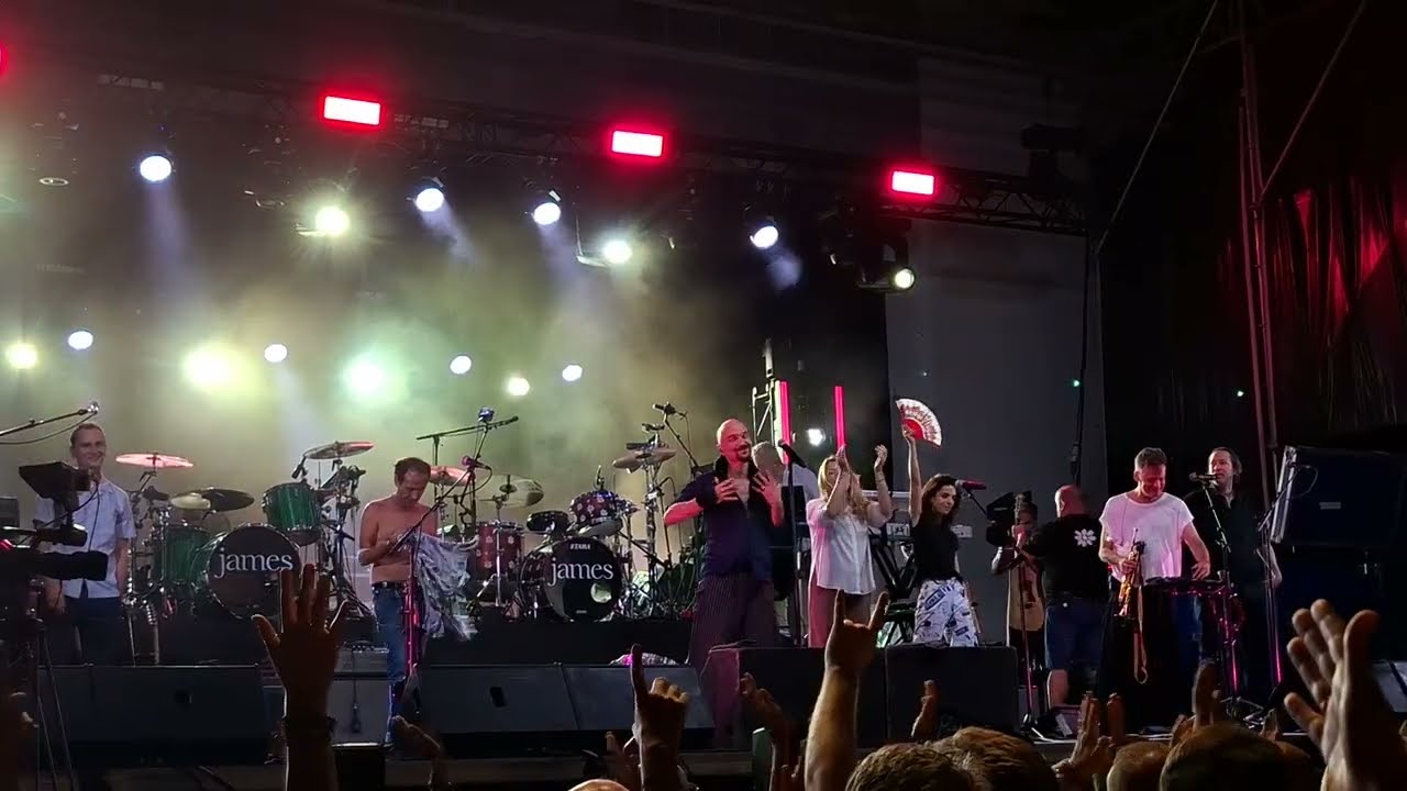 James - Laid . Live 2025 In Spain . Las Noches Del Malecón Murcia
