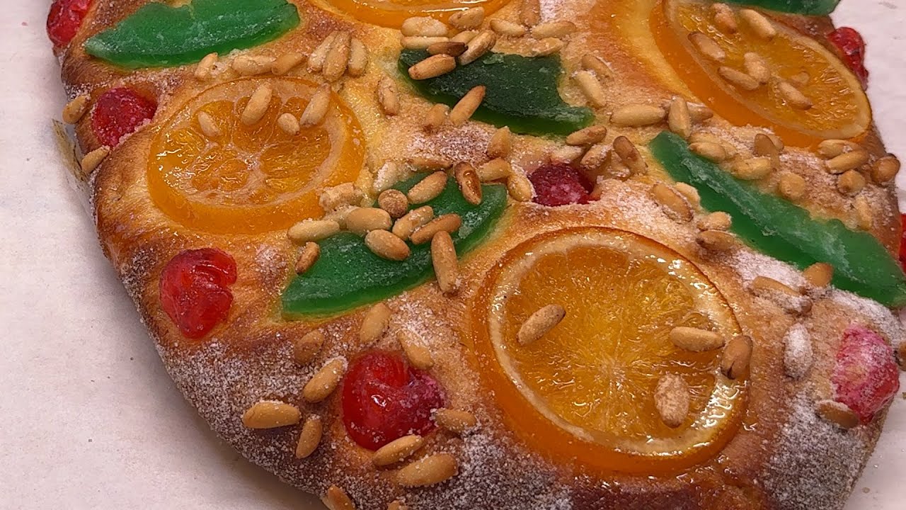 Coca de Sant Joan: la recepta més popular per estrenar l'estiu que comença