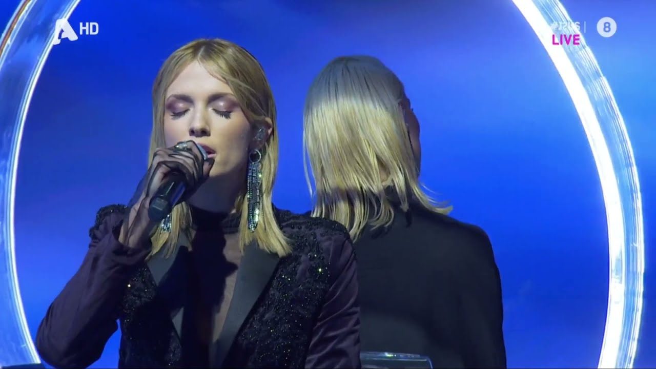 &Alpha;&lambda;&epsilon;&xi;ά&nu;&delta;&rho;&alpha; &Pi;&alpha;&nu;&alpha;&gamma;&iota;ώ&tau;&alpha;&rho;&omicron;&upsilon; & &Kappa;&alpha;&tau;&epsilon;&rho;ί&nu;&alpha; &Lambda;&iota;ό&lambda;&iota;&omicron;&upsilon; - &Delta;&iota;&theta;έ&sigma;&iota;&omicron; (Just The 2 of Us 3 - 11&omicron; Live - 6/12)