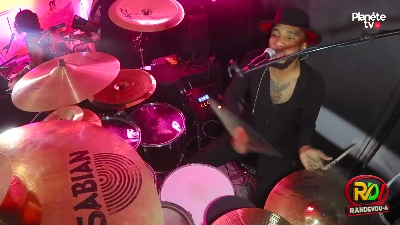 Zenglen Ap Jwe Bèl | Le Konpa Live | Kasa Champèt