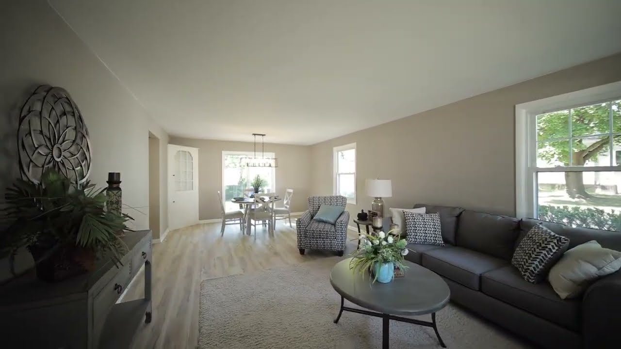 🏡 Just Listed! Stunning Moline IL Ranch | 2615 4th St | 3 Bed, 1.5 Bath