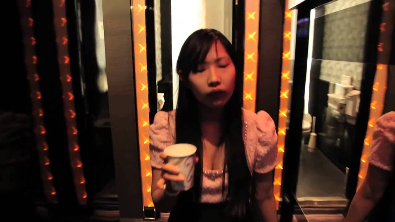 Lost in Manboo: vivir en un cibercafé japonés