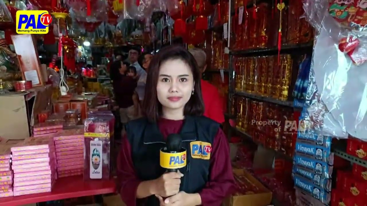 JELANG IMLEK, LAMPION DAN ANGPAO JADI BURUAN WARGA