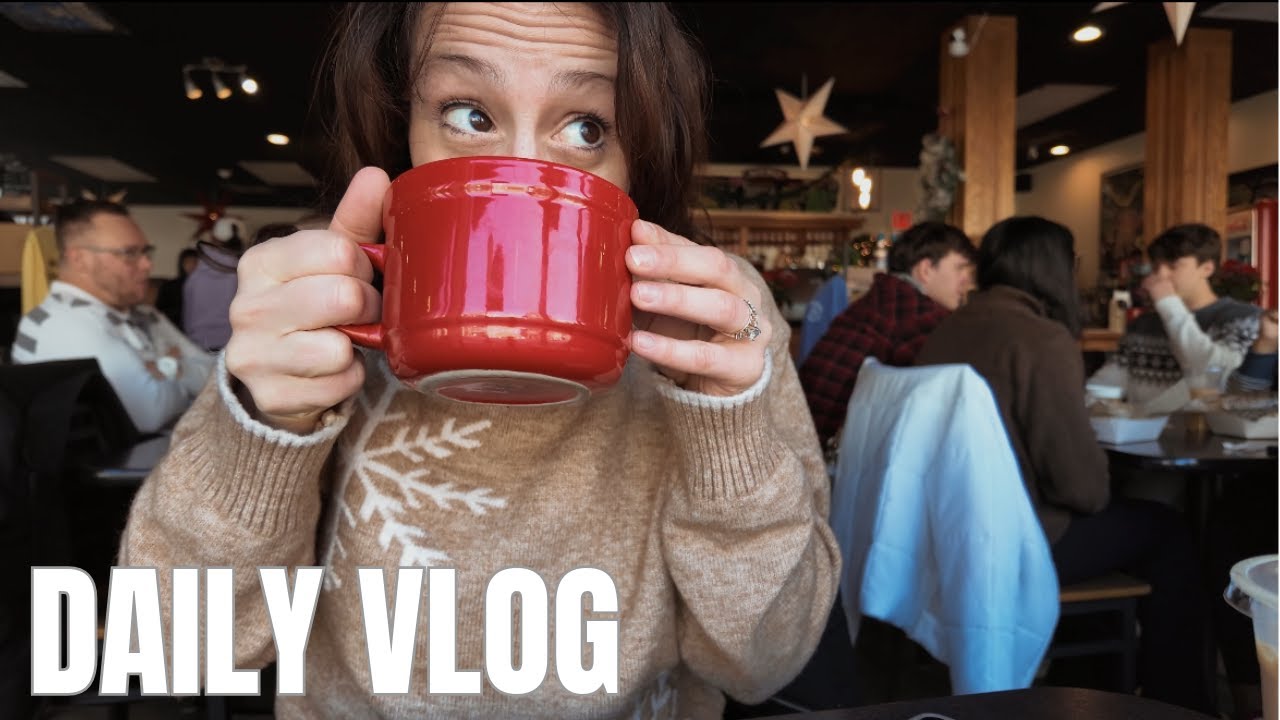 Coffee Date & Antique Shopping | A Cozy Day Out