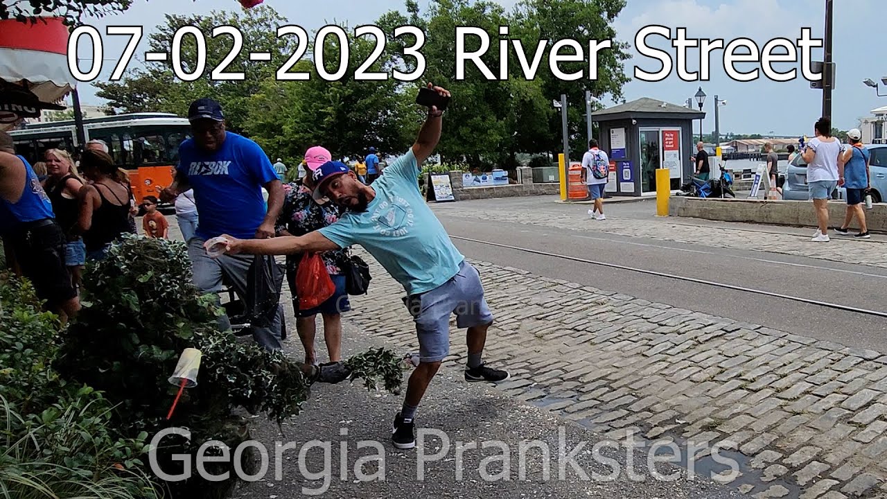 07-02-2023 3-5 POV Bushman  vs River St #georgiapranksters #scared #bushman #pranks #funny #bromas