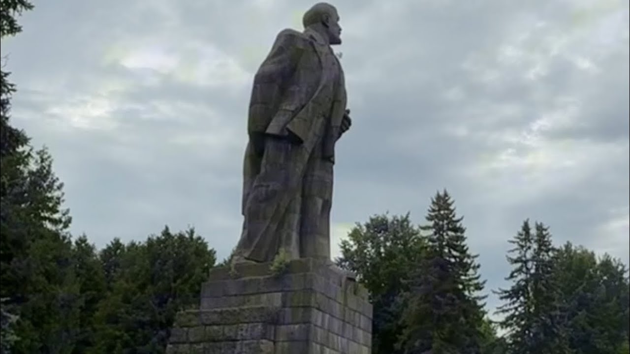 Мы были в Дубне! Волга, маяки, парки и знаменитый памятник Ленину.