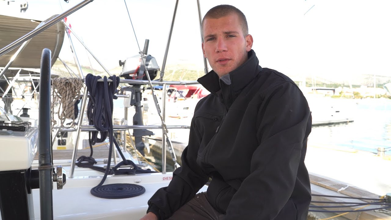 Dufour 430 - Engine Start and System Operating