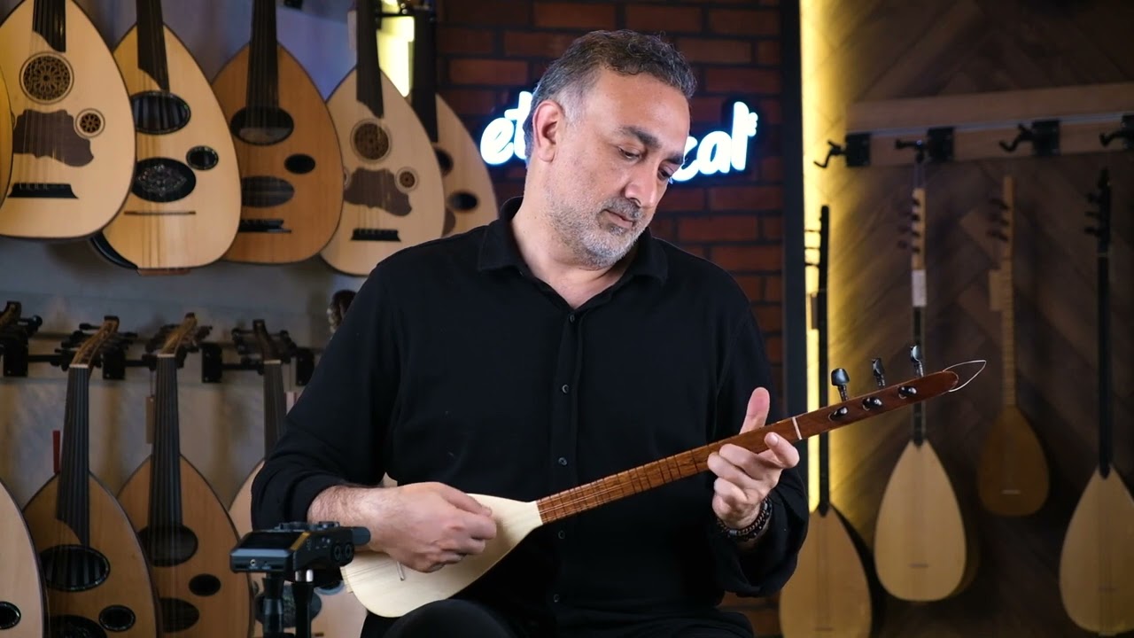 Amazing Carved Mulberry Cura Saz Song