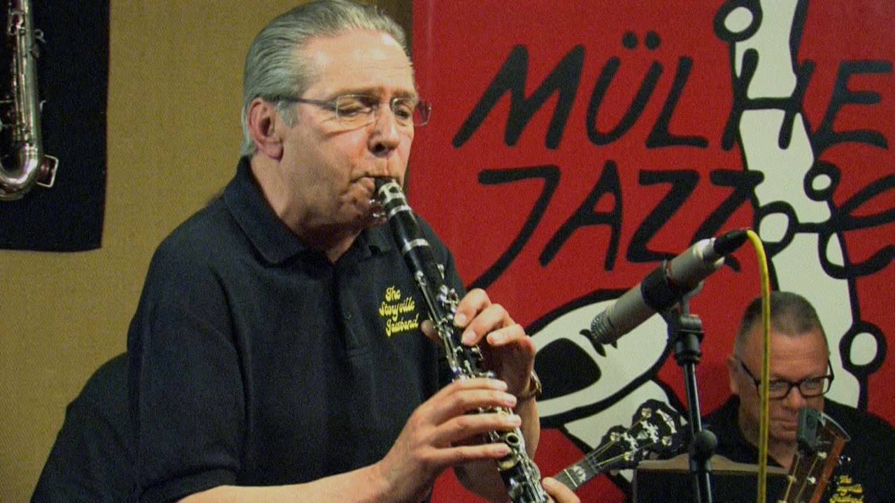 Storyville Jassband (NL) plays 