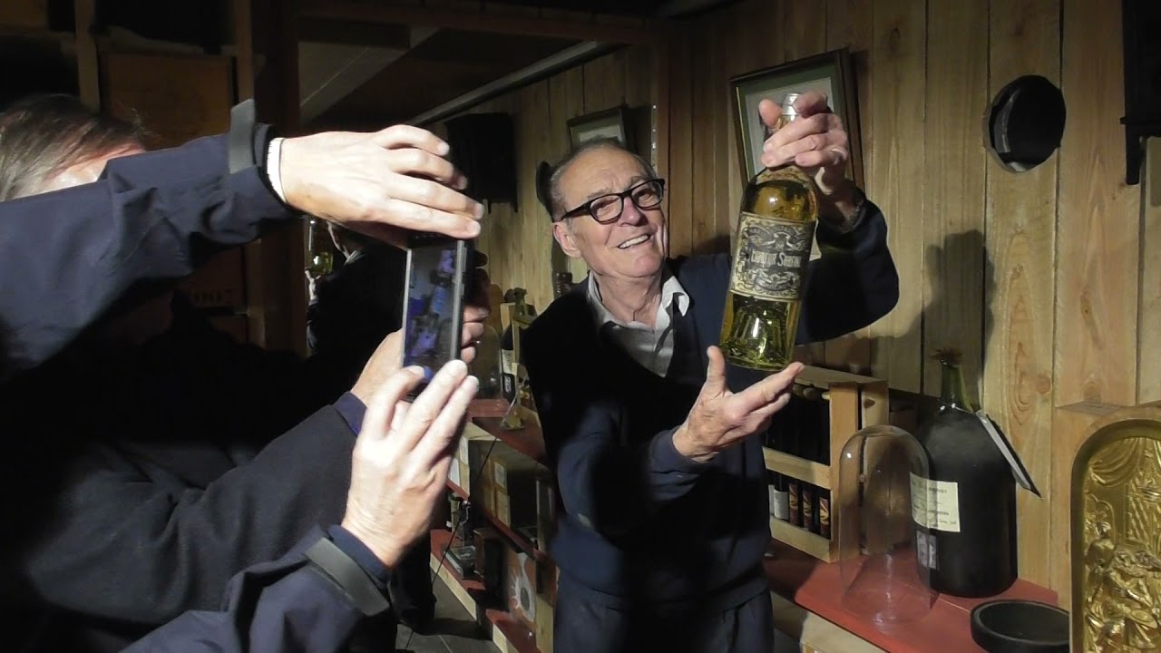 Ménigoute visite cave Michel Chasseuil avec nos invités