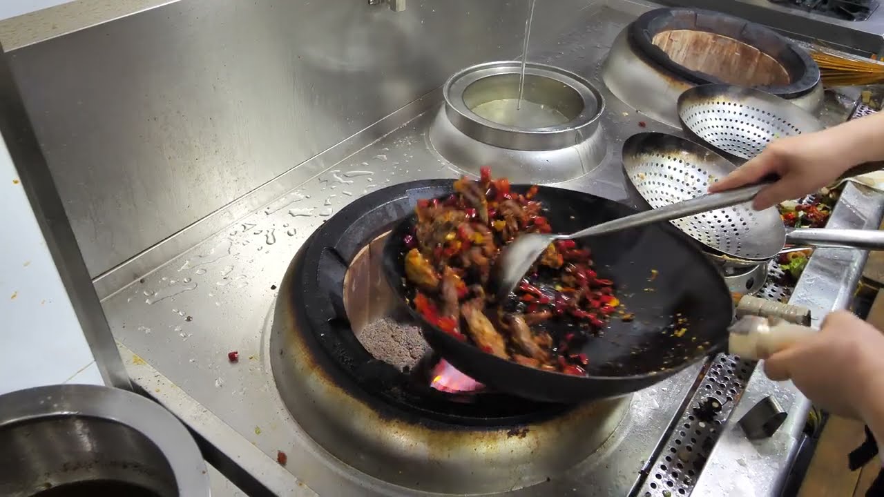 Mouthwatering spicy beef, dry-fried ｜Sichuan cuisine｜Chinese cooking