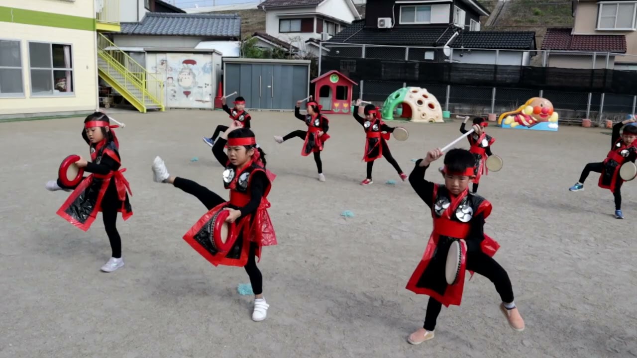 せいぐう保育園　令和4年度生活発表会　練習風景２（ふじ組エイサー：衣装）