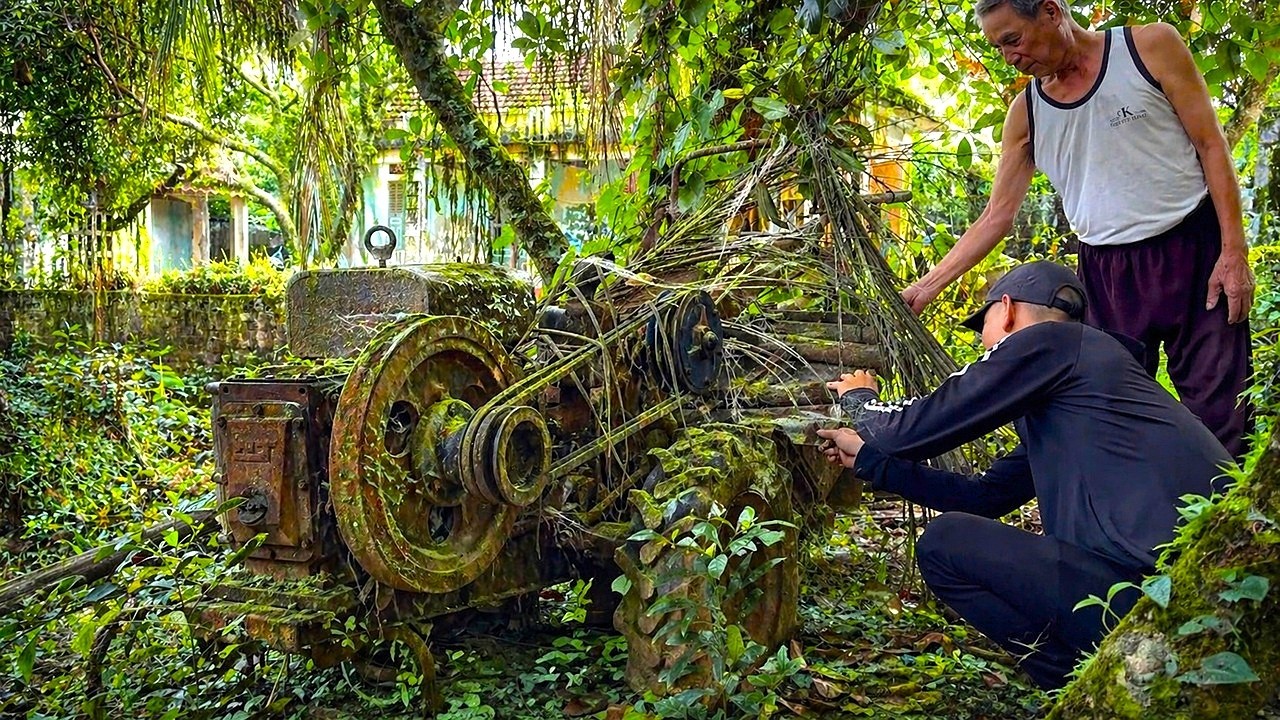 World&rsquo;s Incredible Tractor Restoration 50 Year Abandoned Farm Machine Rebuilt from Rust Ruin Again!!