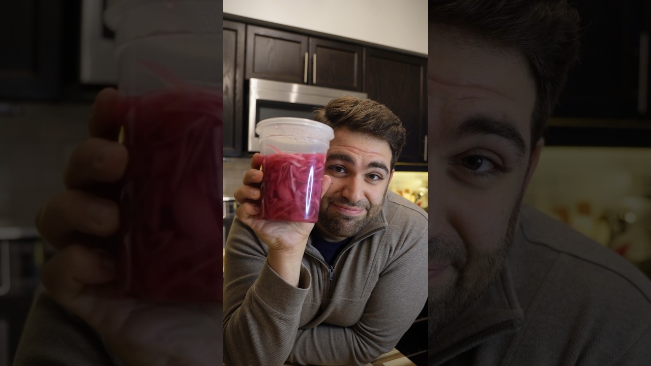 Самый простой маринованный лук #рецепт #маринование #лук #кухонныелайфхаки