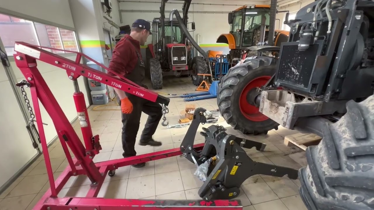 Agro-Mechanika montaż TUZ firmy Metalplast na ciągniku Claas Ares
