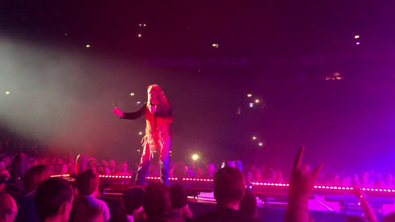 Raskasta Joulua - Sydämeeni joulun teen - Ville Tuomi - LIVE 12/2018, Hartwall Areena, Helsinki, Fin
