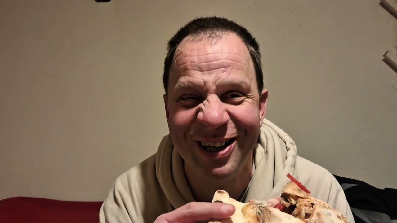 SPALJIVANJE SIVE MOŽDANE MASE SA ZDRAVKOM