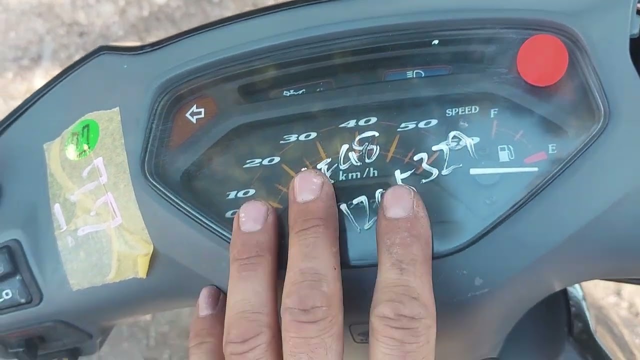 Двухместный Honda lead af48