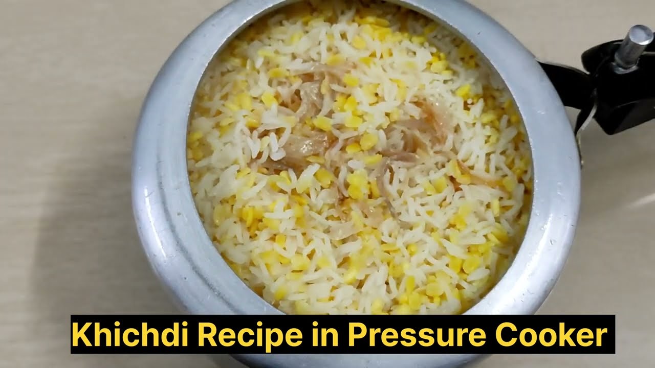 Pressure cooker Dal Khichdi | Rice Moong Dal Khichdi Recipe