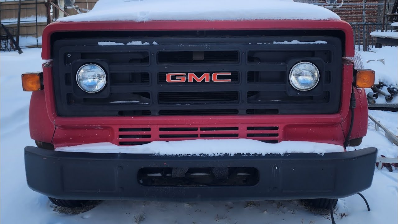 GMC 6000 (High Sierra) finally Cold Starts with some good ole fashion help 