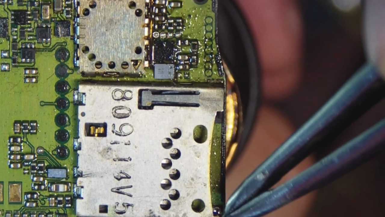 Ремонт Nokia 6300 не видит флешь карту.