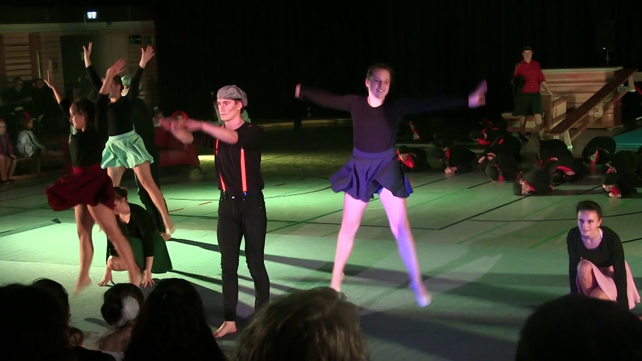 Mary Poppins - Showteam Phoenix