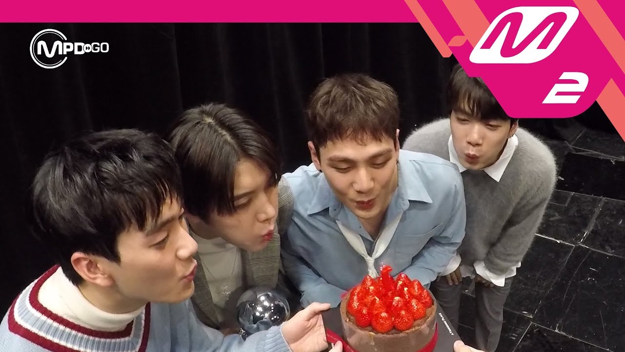 No.1 NU'EST W CONGRATULATIONS! 뉴이스트 W 1위 축하!! 171019