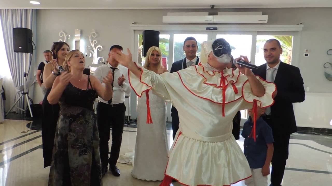 pulcinella napoletano al matrimonio di manuel e lella