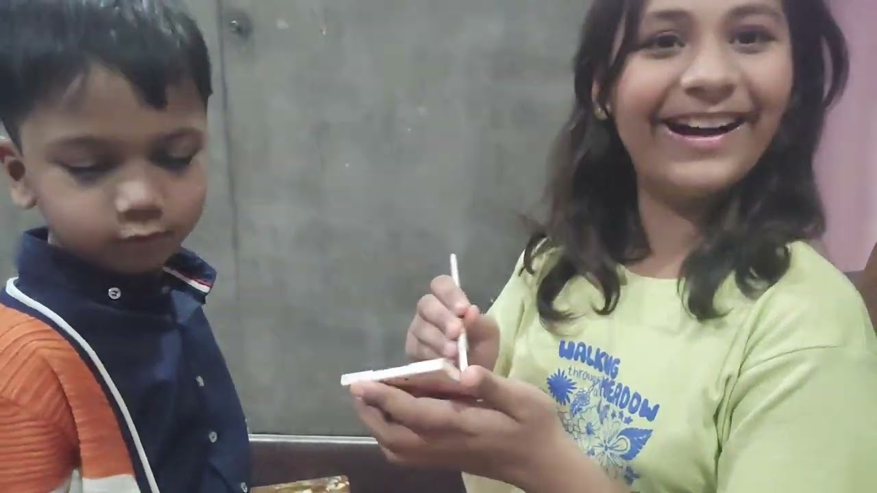 Aaj Maine Apne Bhai Ko Girl banaya 🤣🤣| Vlog - 24 | family Vlog | pihu bhatia vlogger