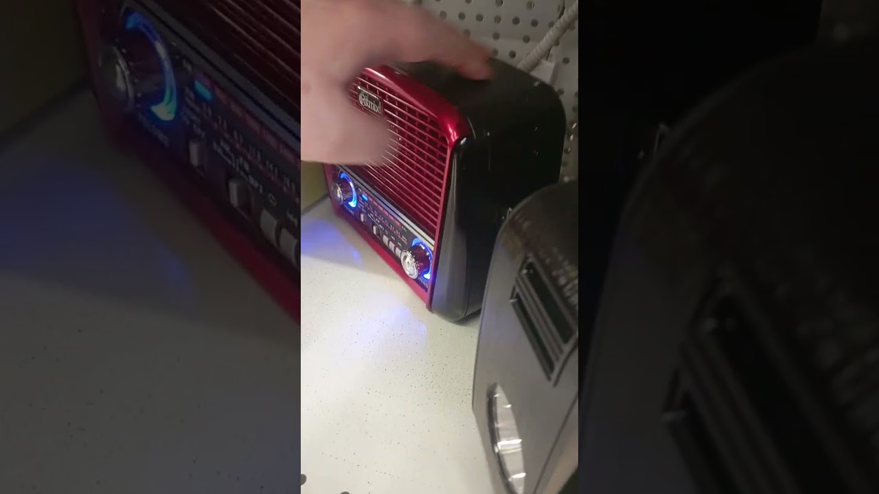 Подключаем USB флешку на FM колонки радио