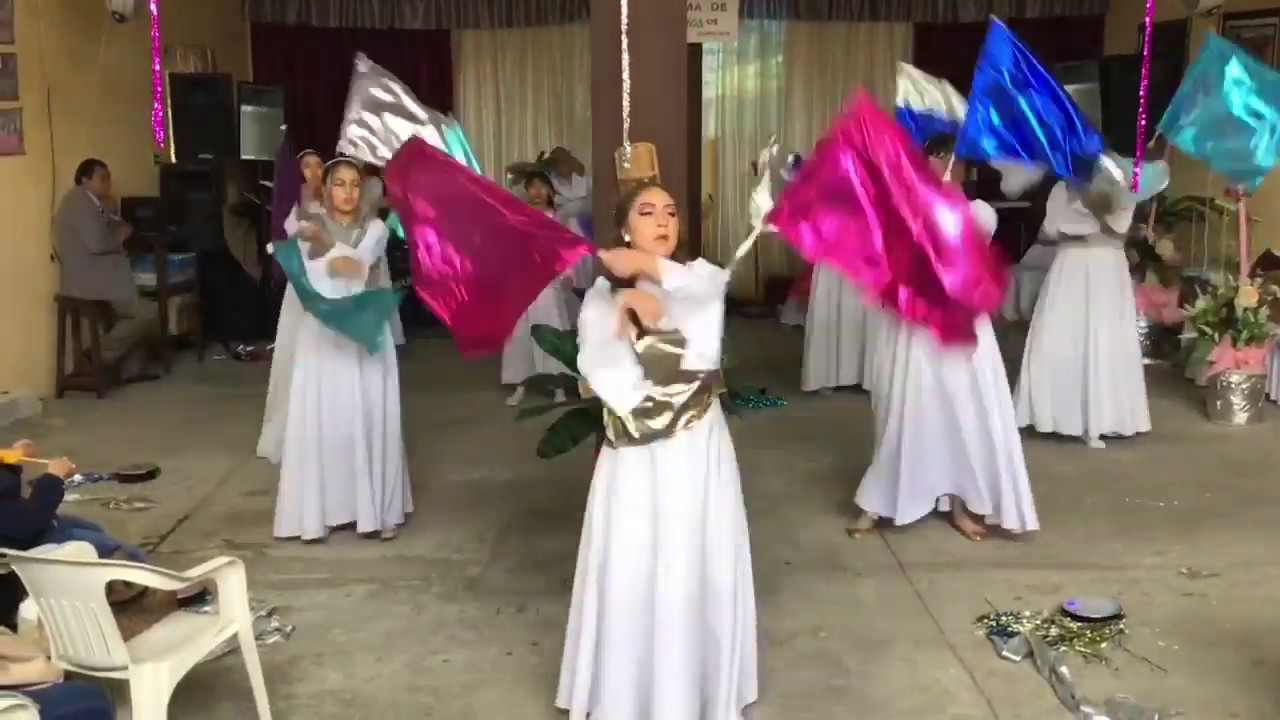 Remolineando - Danza XV años